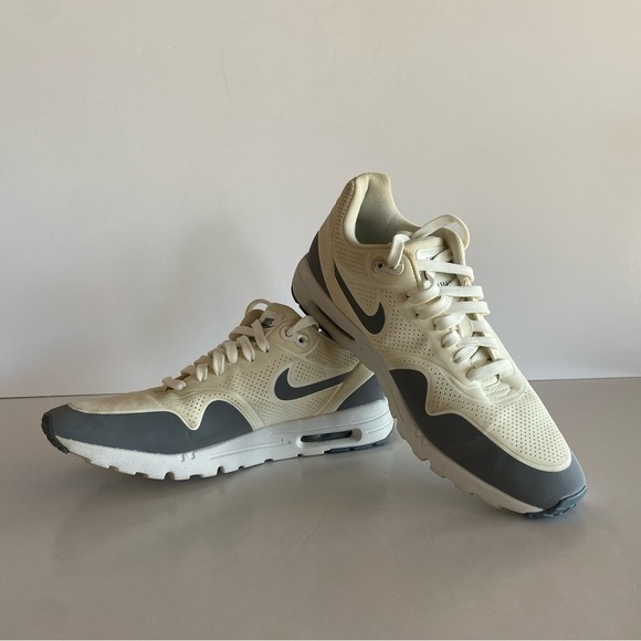 Nike Air Max 1 Ultra Moire Sneaker White & Grey Size 7.5 - Picture 9 of 9